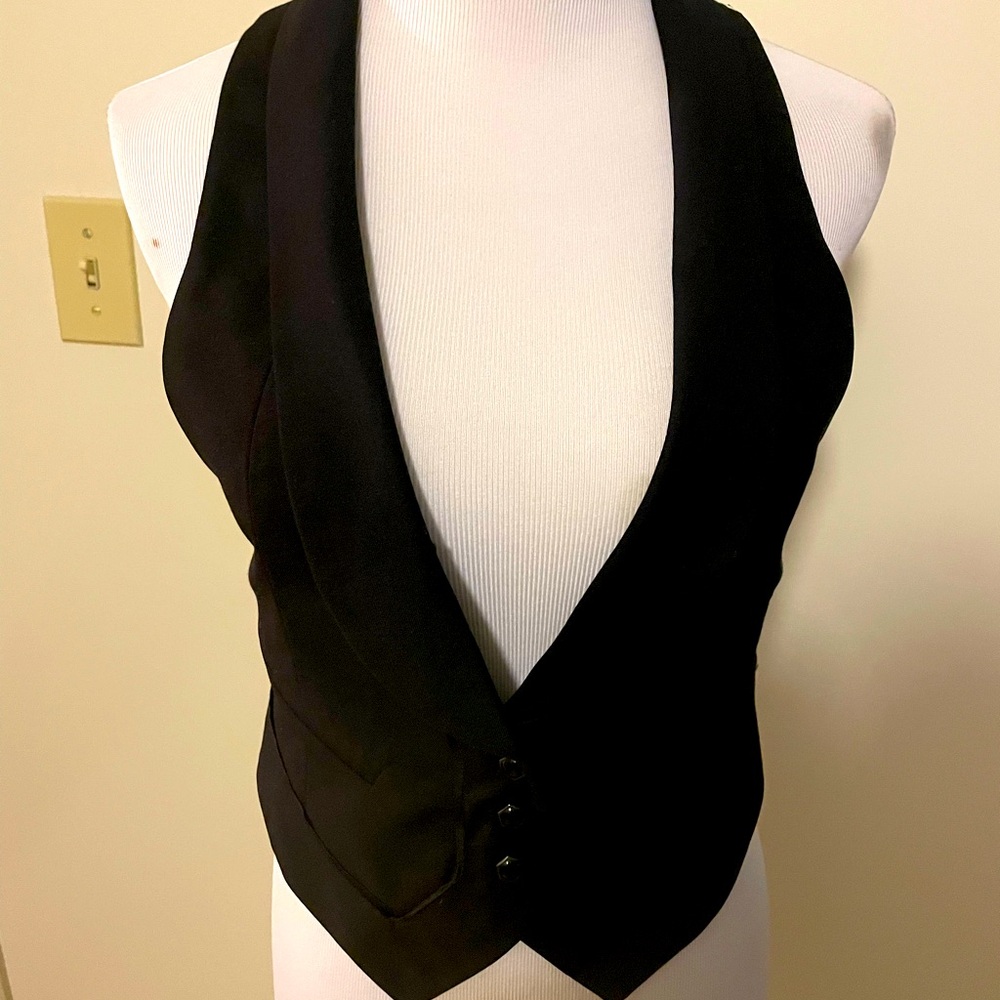 Gorgeous MO&Co vest